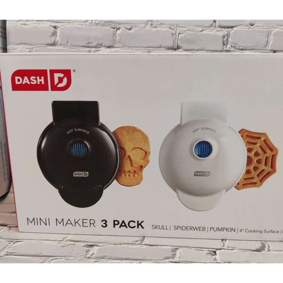 Mini Waffle Maker Set of 3 Pumpkin, Skull and Spider Web-NEW - Picture 10 of 12